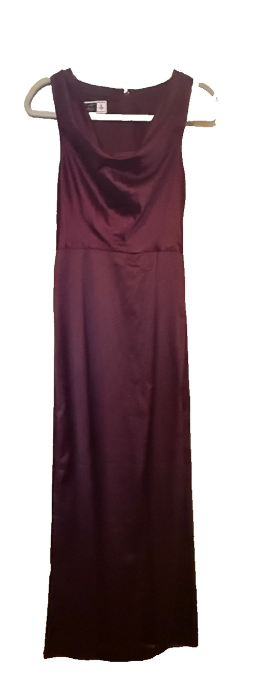 Celebrate DB Studio Long Formal Gown Women’s 2 Burgundy Satin Maxi Dress